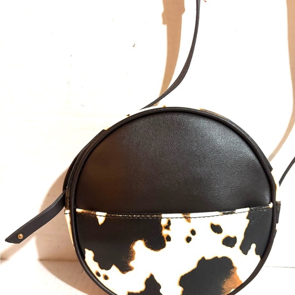 Wild fable cow print crossbody handbag - Picture 3 of 8